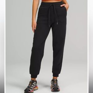 🍋 LULULEMON ✨ Women’s Scuba HR Relaxed Jogger - Size 10